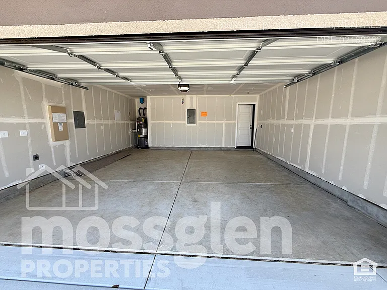 4447 Greenshank Way — Photo 32