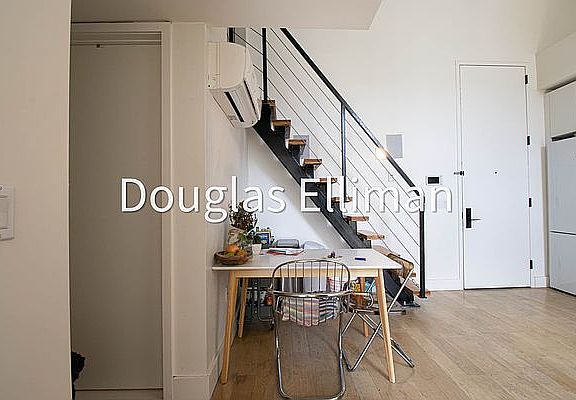 5th image of 153 Manhattan Ave #4G
