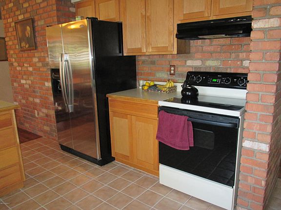 3rd image of 509 W Coral Gables Dr