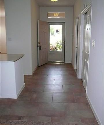 3rd image of 8101 La Caverna Ave NE