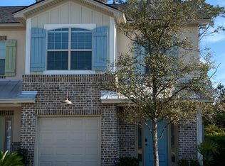 601 Mariners Cir, Saint Simons Island, GA 31522