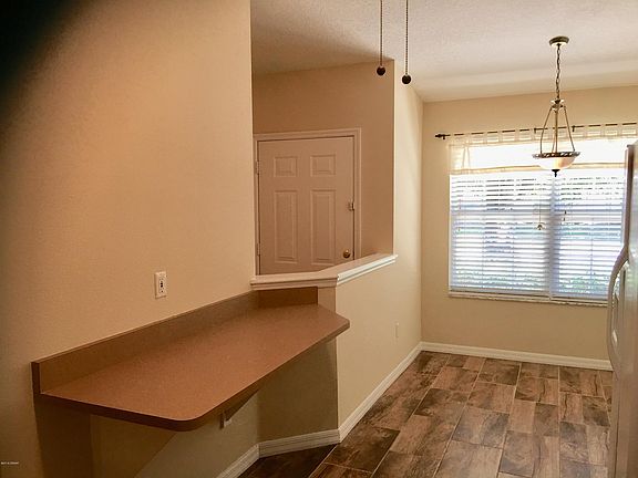 4th image of 1004 Grand Hickory Cir