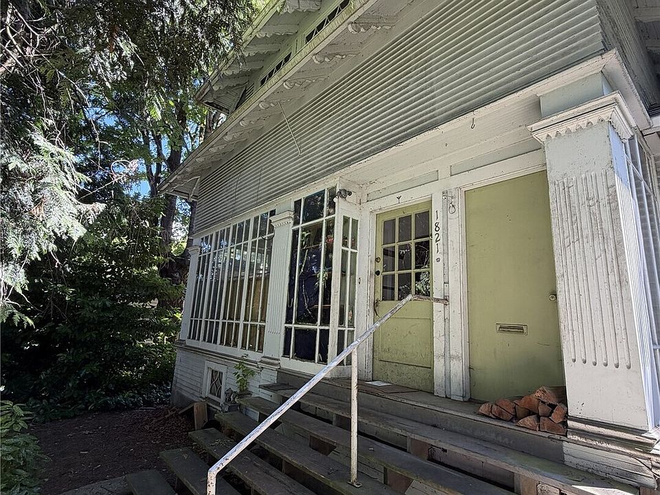 2nd image of 1821 E Howell Street