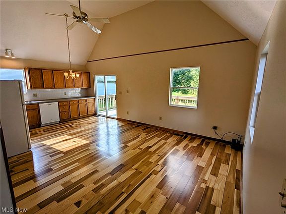 2nd image of 2035 Stake Dr