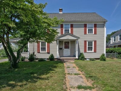 1165 River Rd, Agawam, MA, 01001