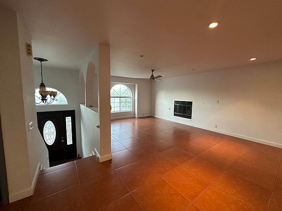 4th image of 68245 Marina Rd