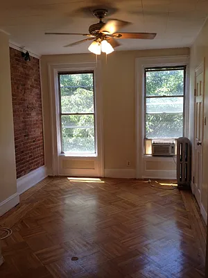 Rented by Bedford Realty USA Corp | media 16