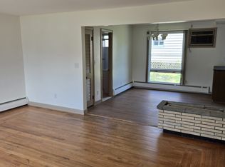 34 Prairie Ave #1, Swansea, MA 02777
