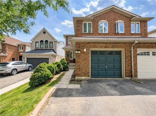 93 Townley Cres, Brampton, ON L6Z 4T1