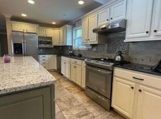 51 New Hampshire Ave, Massapequa, NY 11758