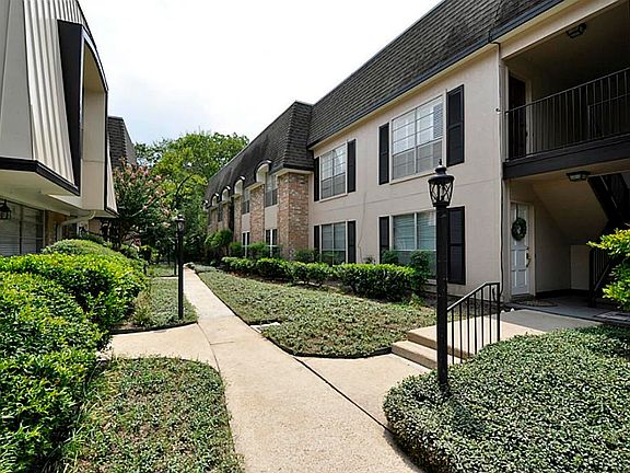 2nd image of 1807 Stoney Brook Dr #63