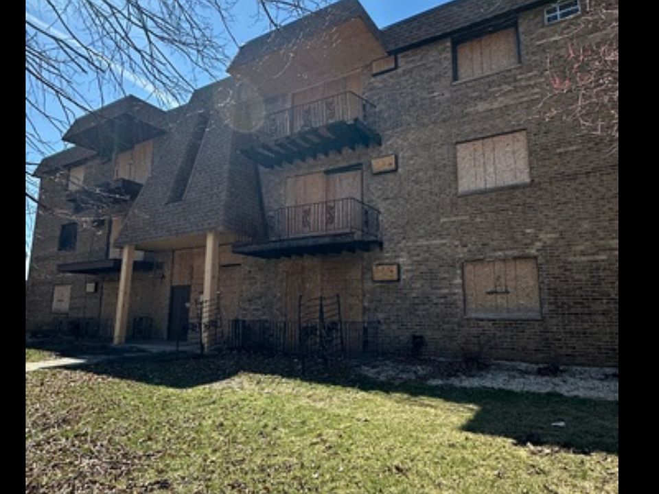 1st image of 5700 128th St #9