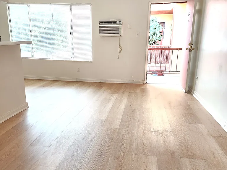 6832 Sepulveda Blvd #113 — Photo 3