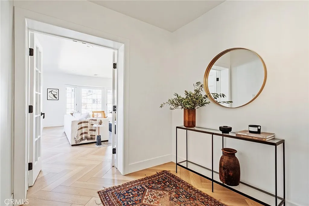 3 bed, 1783 sqft, $8,599 — Photo 3
