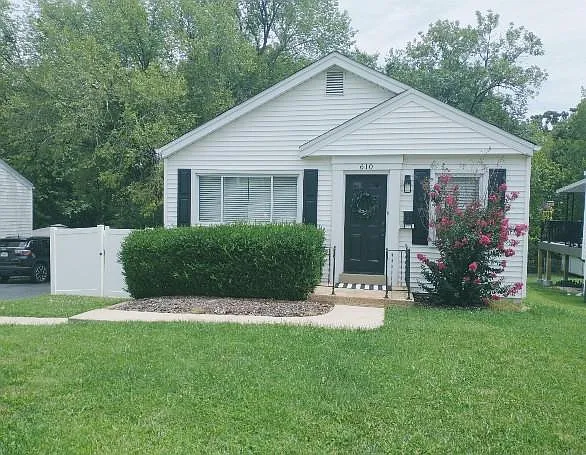 610 Couch Ave — Photo 1