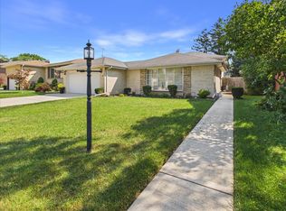 1511 Miami Ln, Des Plaines, IL 60018