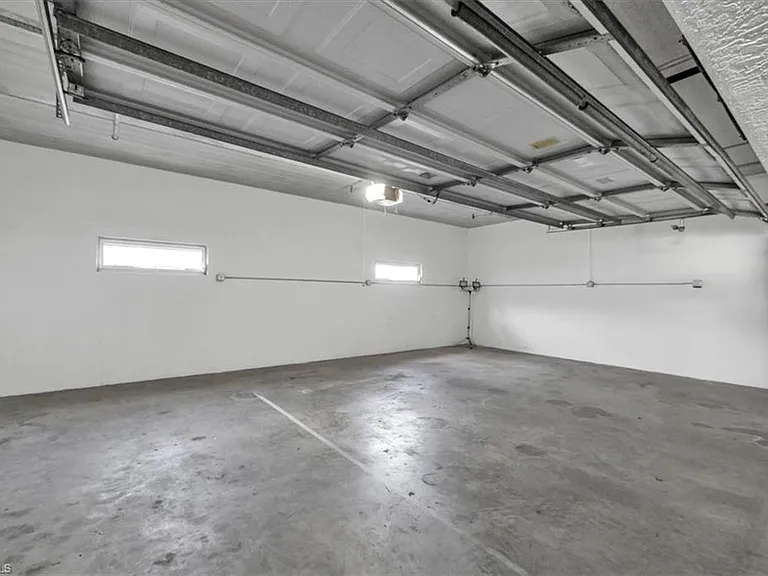Bentwater Cir — Photo 30