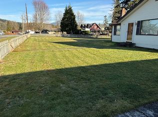 106 E Wallace St, Granite Falls, WA 98252