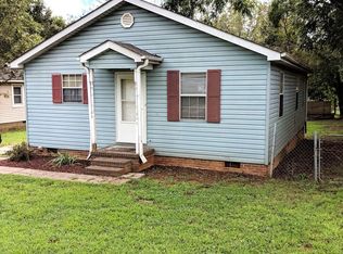 212 Snow St, Greer, SC 29651