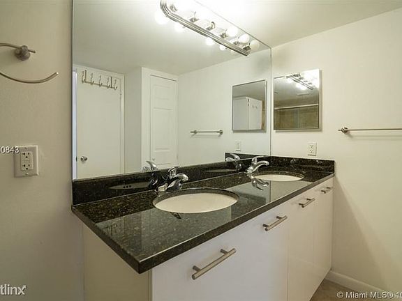 3rd image of 3300 NE 191st St APT 1210