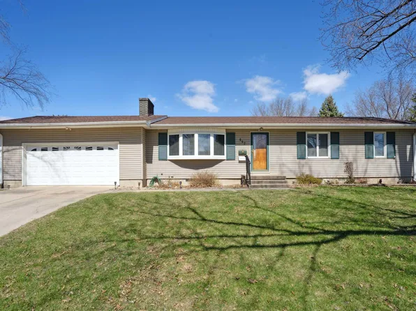 447 Cataract Ave, Waterloo, IA 50702