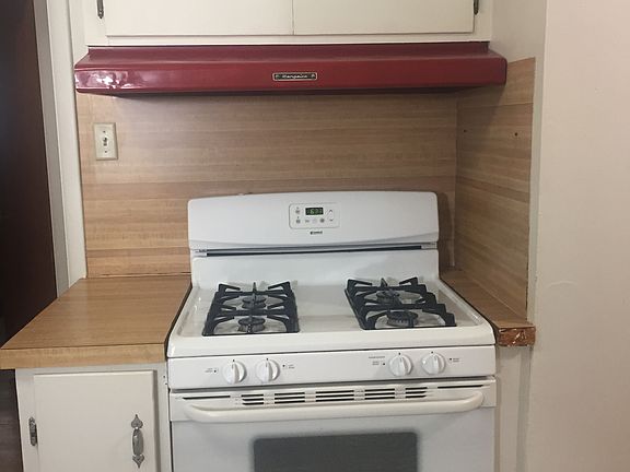 4th image of 1718 Rose Ave