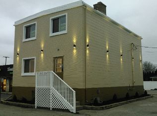 16093 Eureka Rd, Southgate, MI 48195