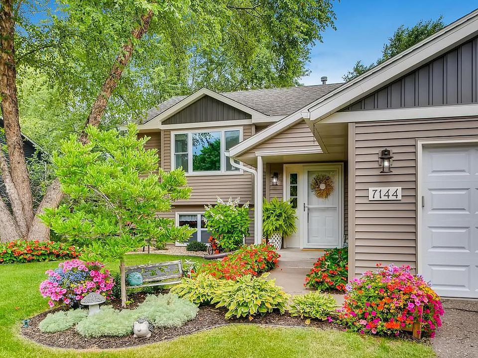 1st image of 7144 Gray Heron Dr