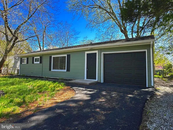 248 Webbs Ln, Dover, DE 19904