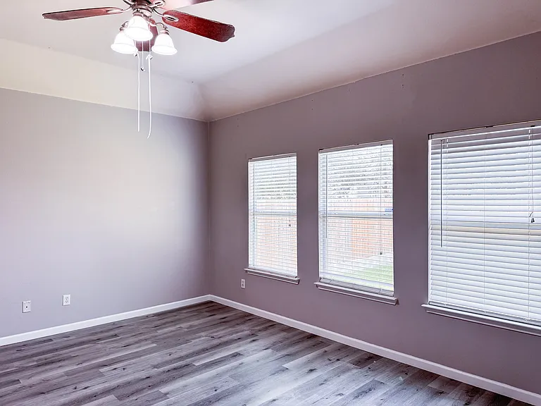 1212 Maple Terrace Dr — Photo 12