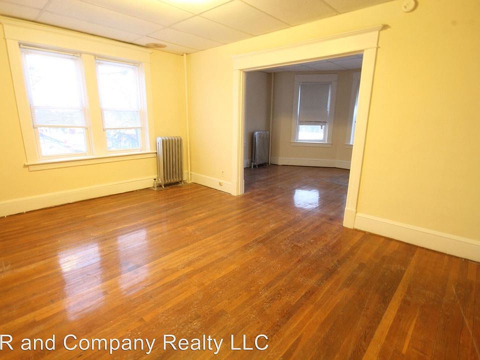2nd image of 408 Belmont Ave APT 3R