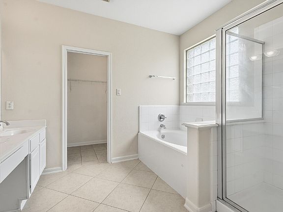 2nd image of 2606 Midnight Star Cir