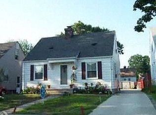 34271 John St, Wayne, MI 48184