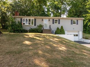 150 Perry Rd, Hamden, CT 06514