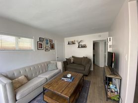 1952 Reed Ave
