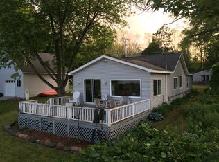 2119 S Lakeshore Rd, Harbor Beach, MI 48441