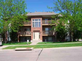 88 Westside Dr #88, Iowa City, IA 52246