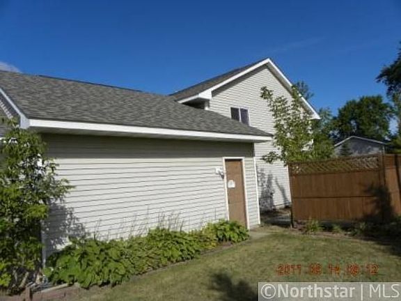 2nd image of 1509 7th St NE