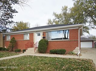 2006 W Lincoln St, Mount Prospect, IL 60056