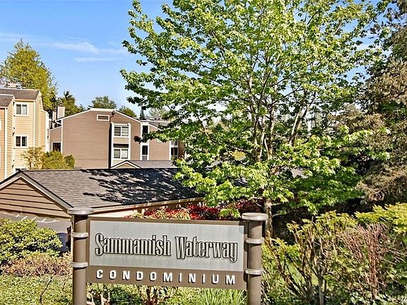2nd image of 7388 W Lake Sammamish Pkwy NE #2303