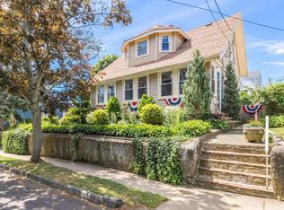 22 Walsh Ave, Peabody, MA 01960