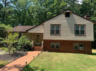 1500 Running Deer Dr, Keswick, VA 22947