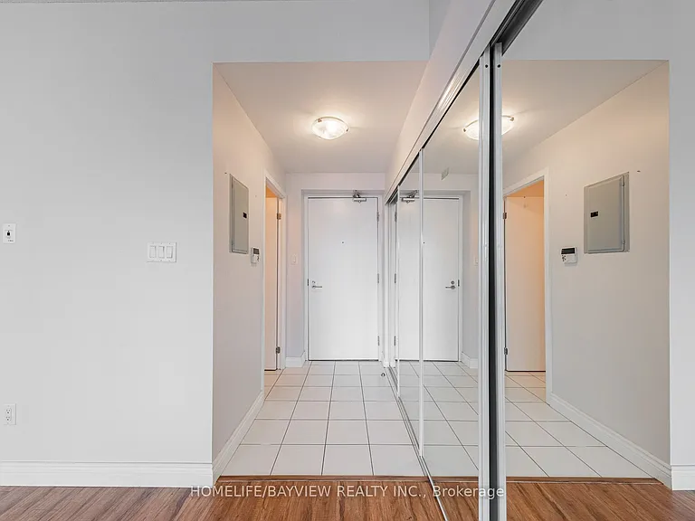 38 Grenville St #2405 — Photo 6