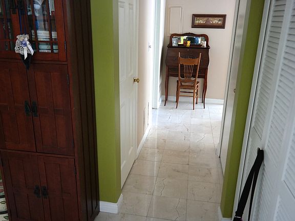 3rd image of 5339 Newcastle Ave Unit 302