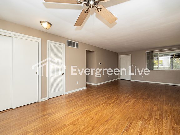 3rd image of 308 E Eppington Dr