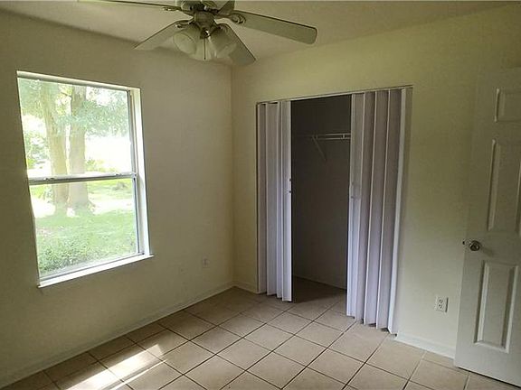 5th image of 3235 SE 10th Ave #2