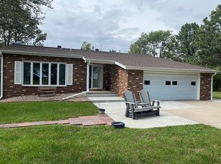 14601 Country Ln, Lincoln, NE 68517