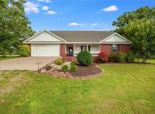 11645 Giles Rd, Farmington, AR 72730