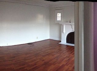 950 W 76th St, Los Angeles, CA 90044