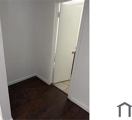 3rd image of 7509 McKinley Ave